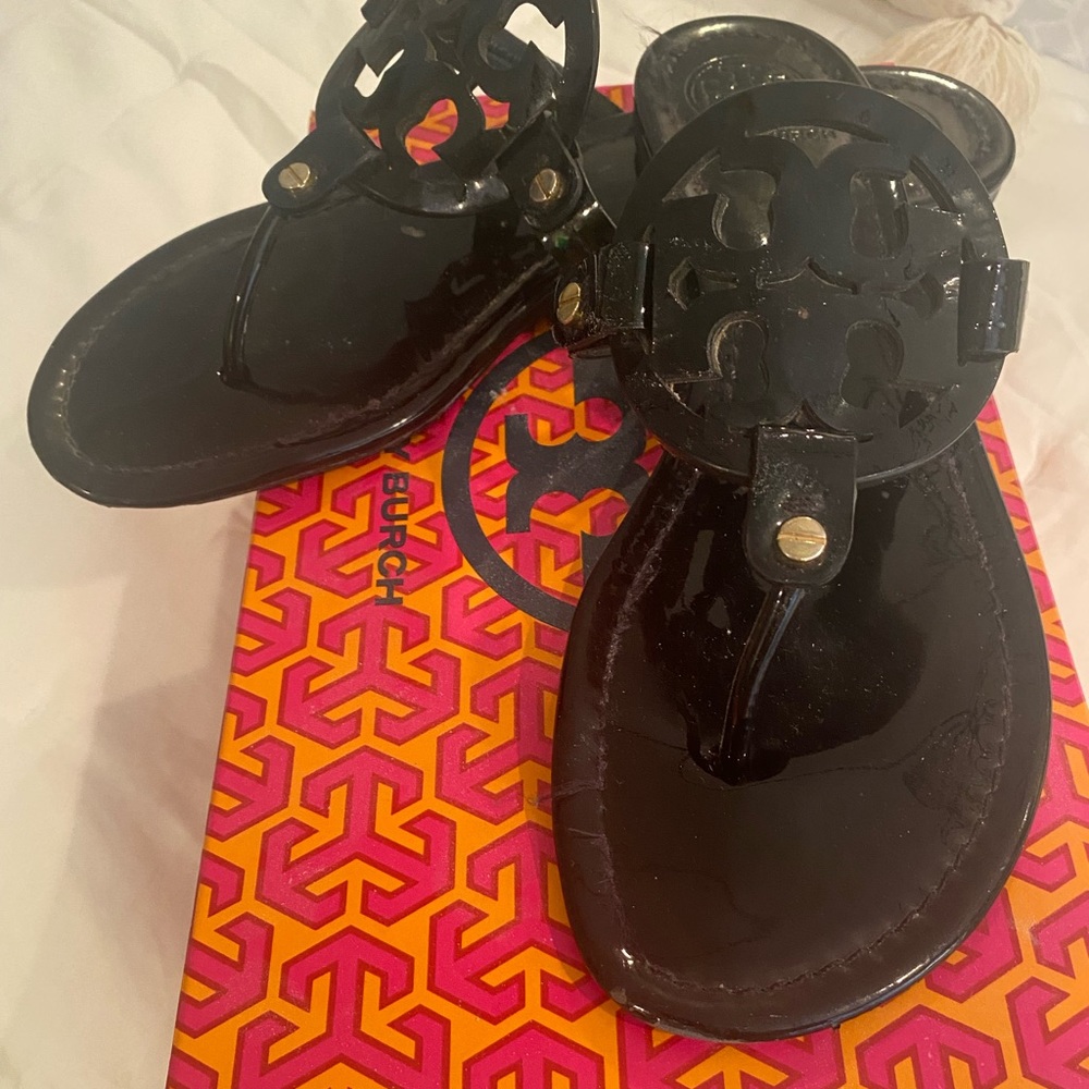Tory Burch Miller size 9 patent leather black sandals
